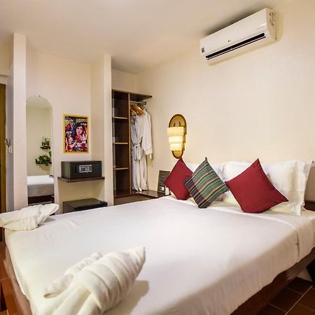 Hotel Old Cinema กำปอต ภายนอก รูปภาพ